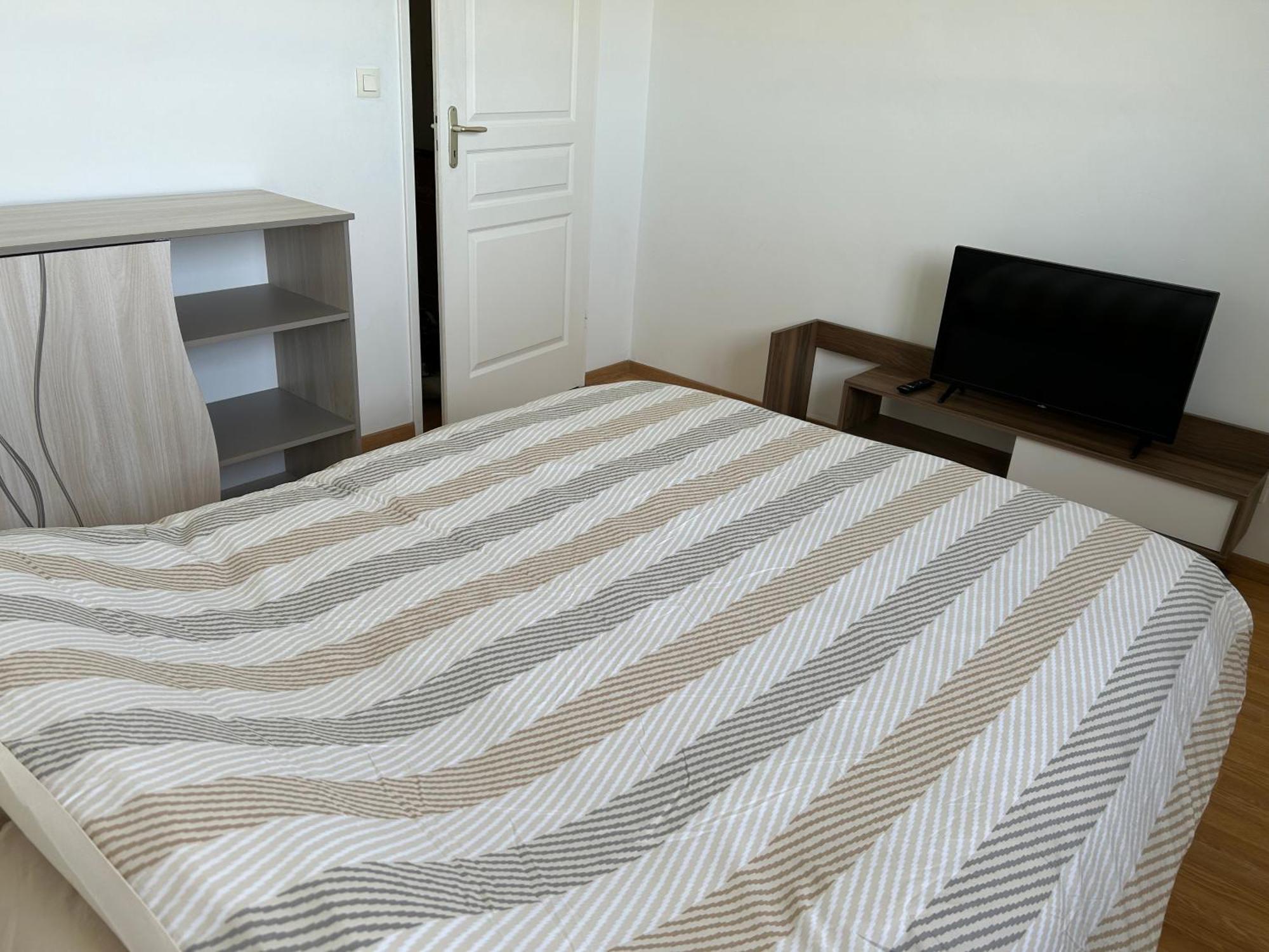 Appartement Évreux Exteriör bild